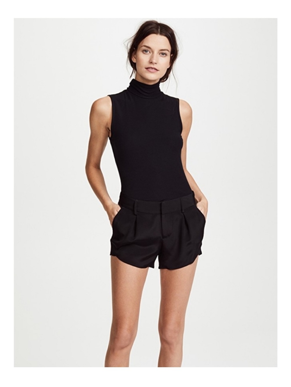 Alice +Olivia Butterfly pleated silk-satin shorts‎ black size 6 NWT